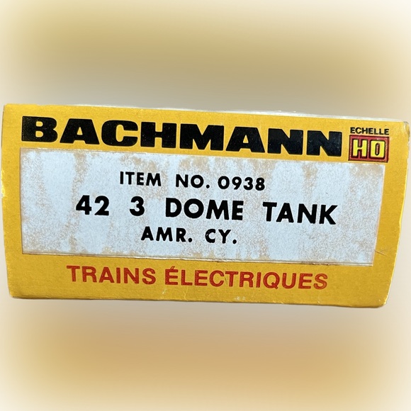 Bachmann “42’ 3-Dome Tank AMR. Cy.” Cyanamide Freight Tanker Car. - Picture 2 of 3